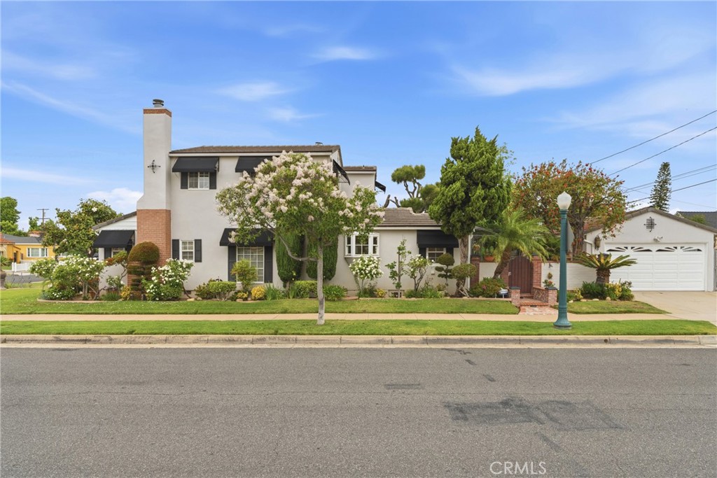 1820 Edgewood Drive