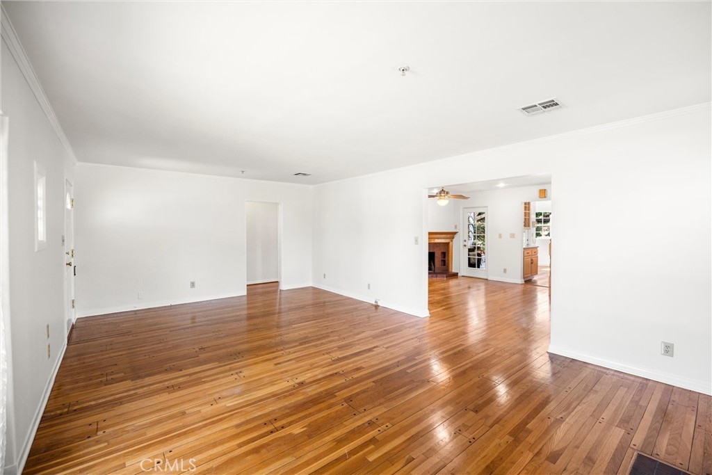 1820 Edgewood Drive