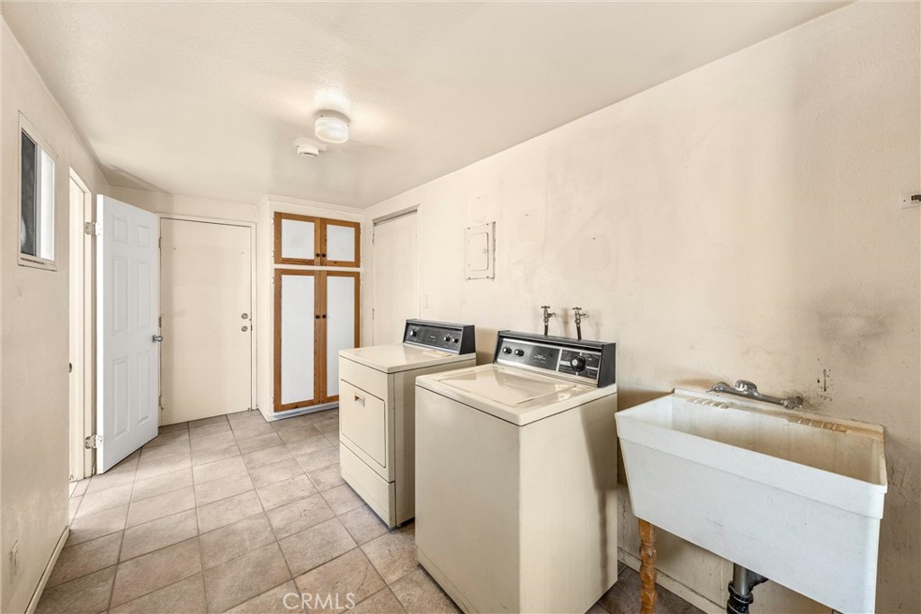 8432 Norwood Place