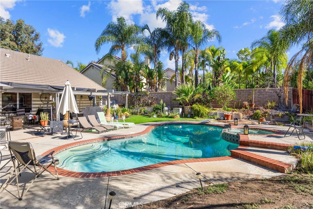 32398 Harwood Lane