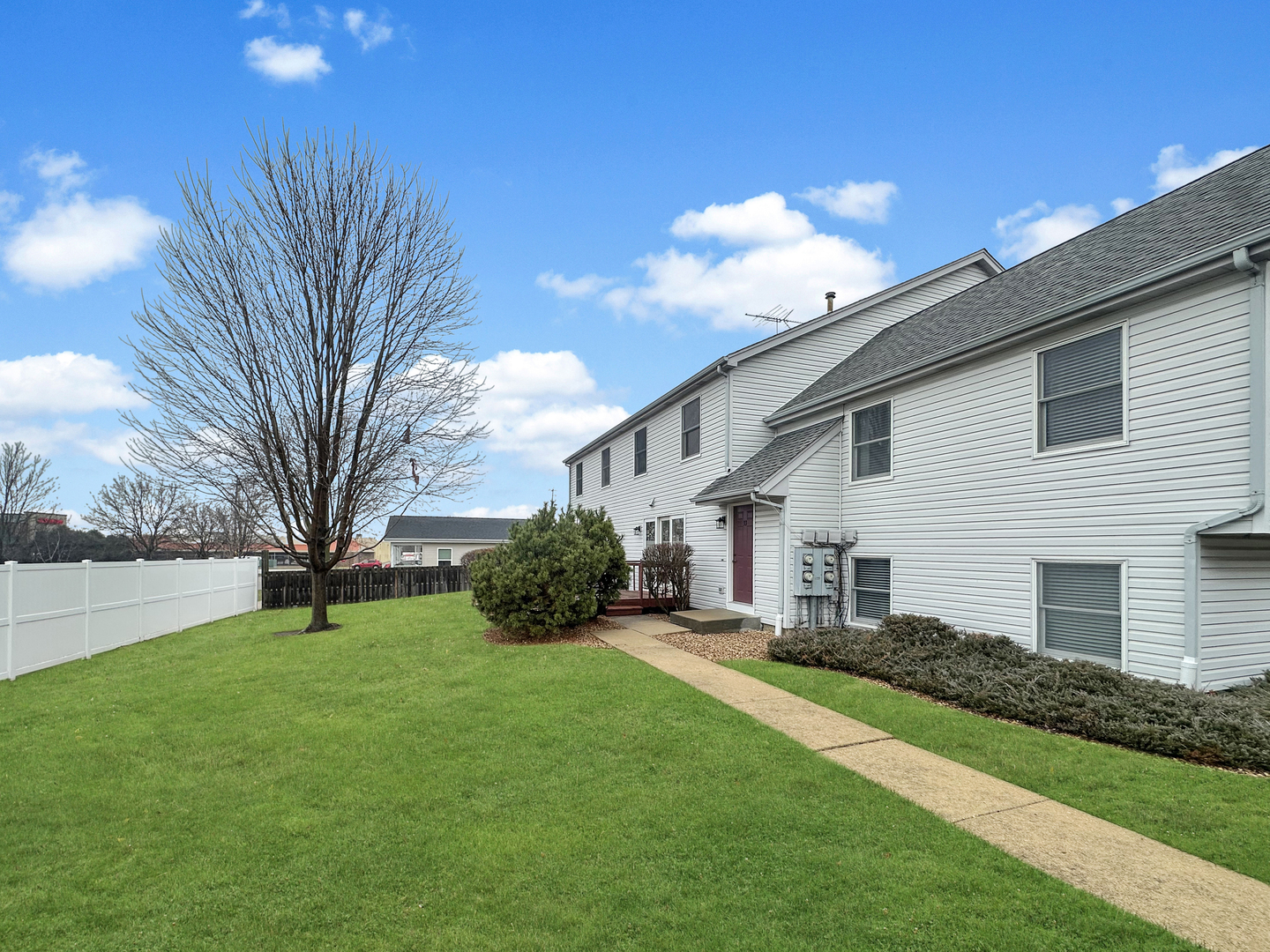 33 Spuhler Street Unit: 33