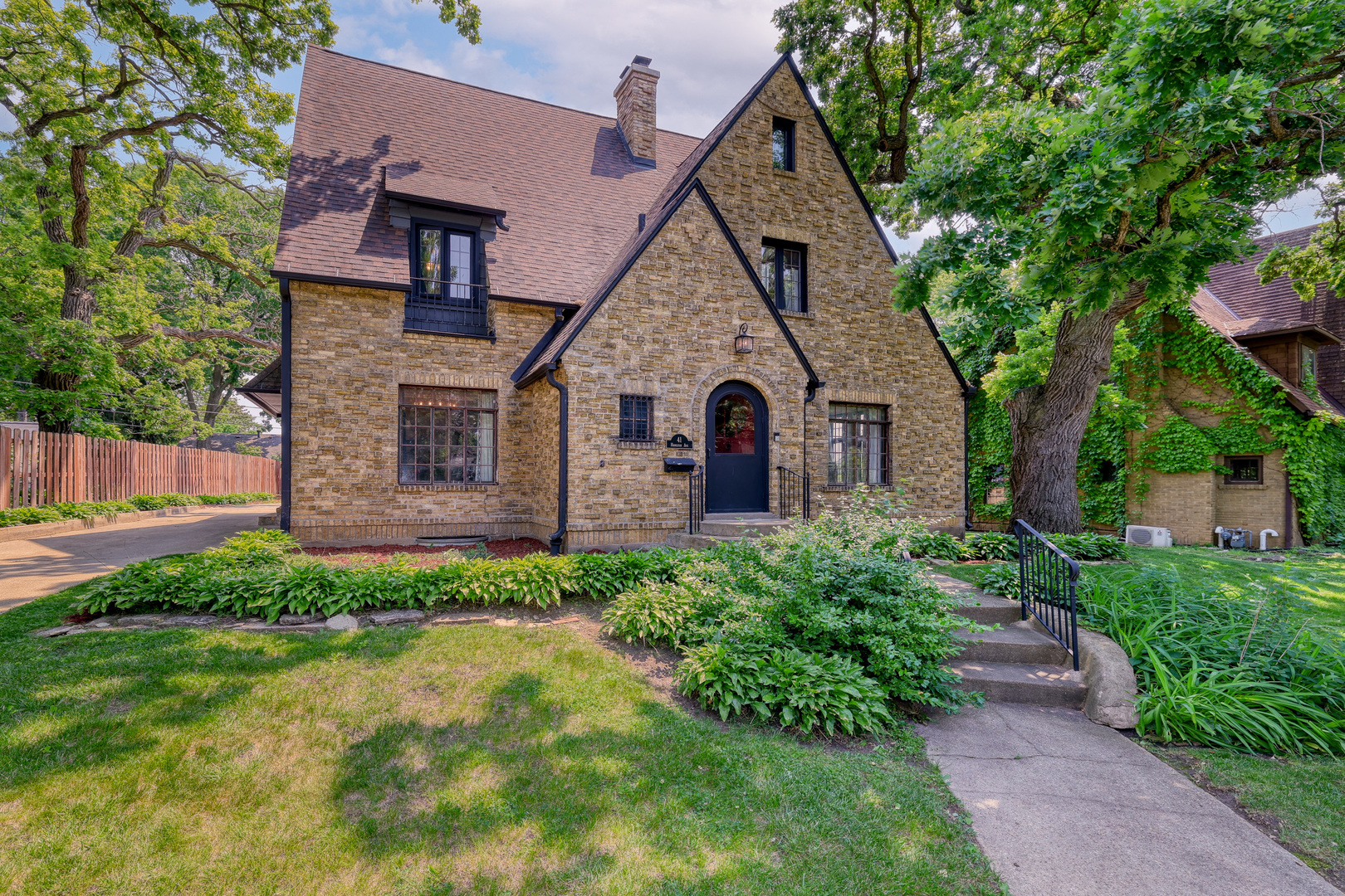 41 Hamilton Avenue