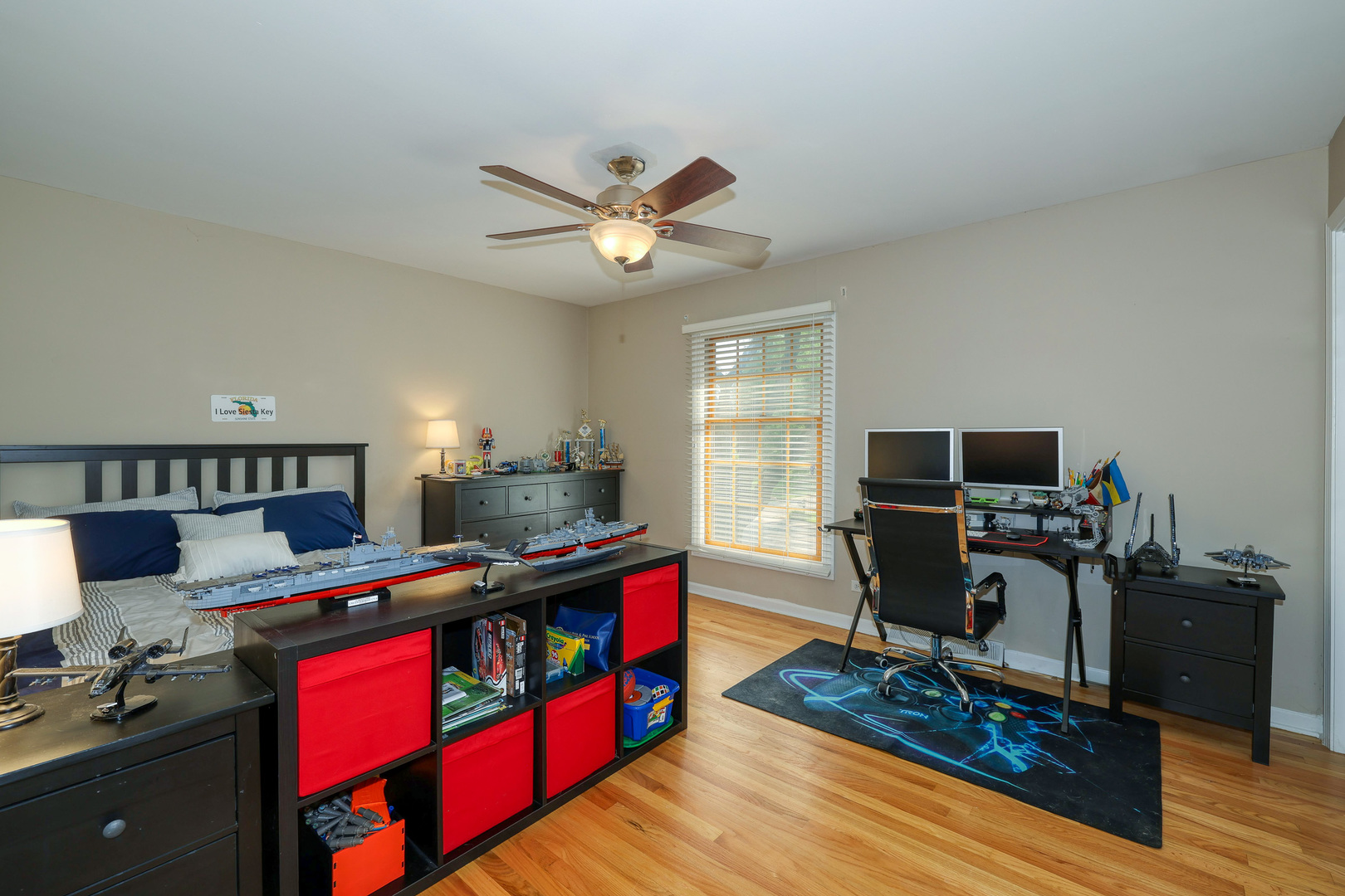 6S503 Bridlespur Drive