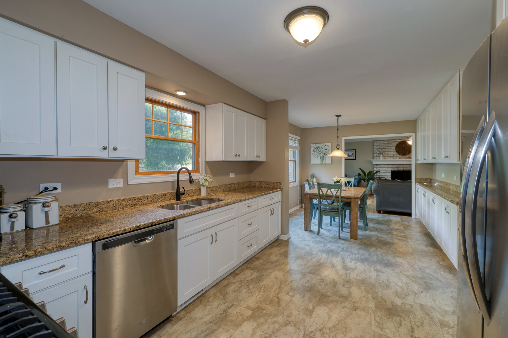 6S503 Bridlespur Drive