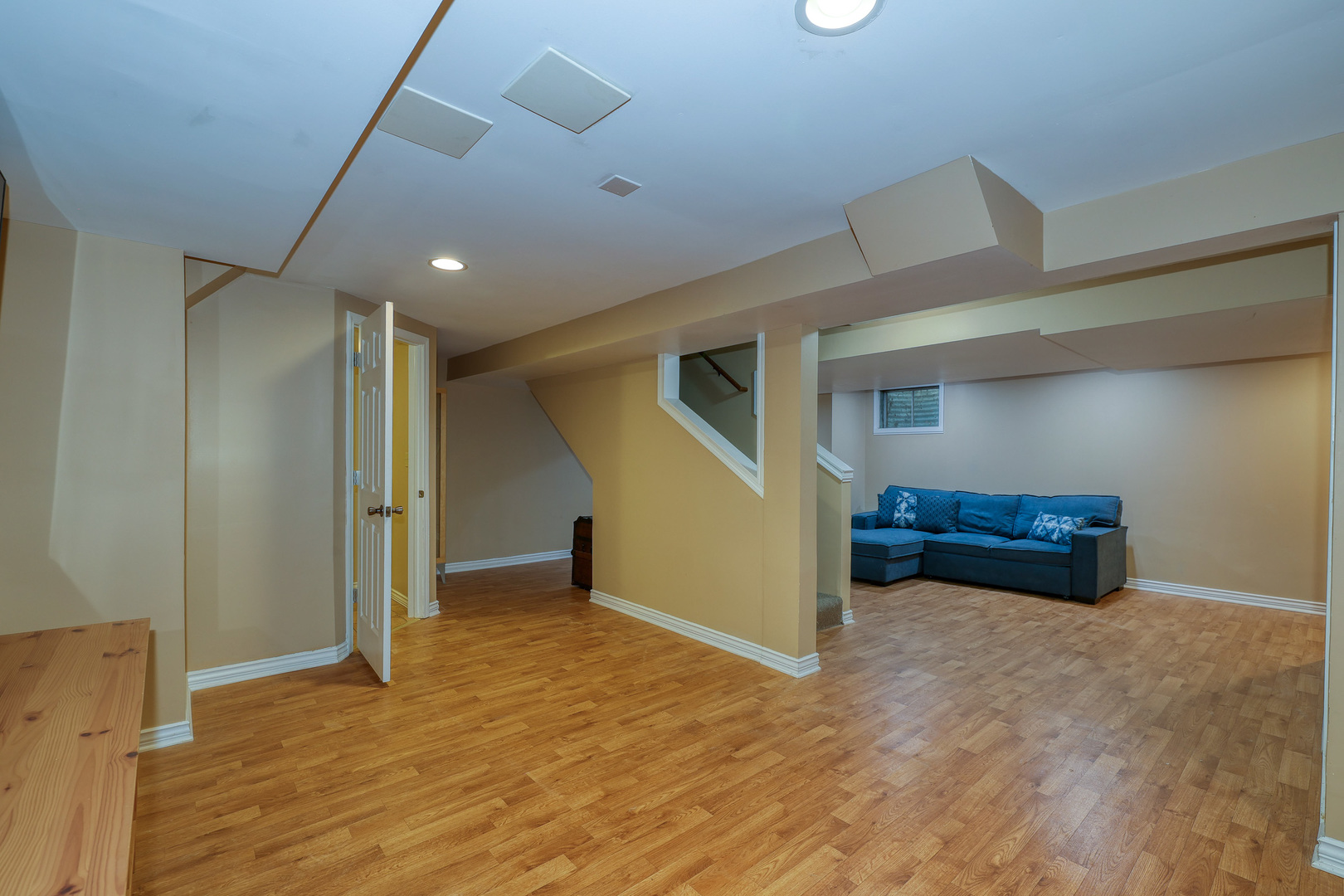 6S503 Bridlespur Drive