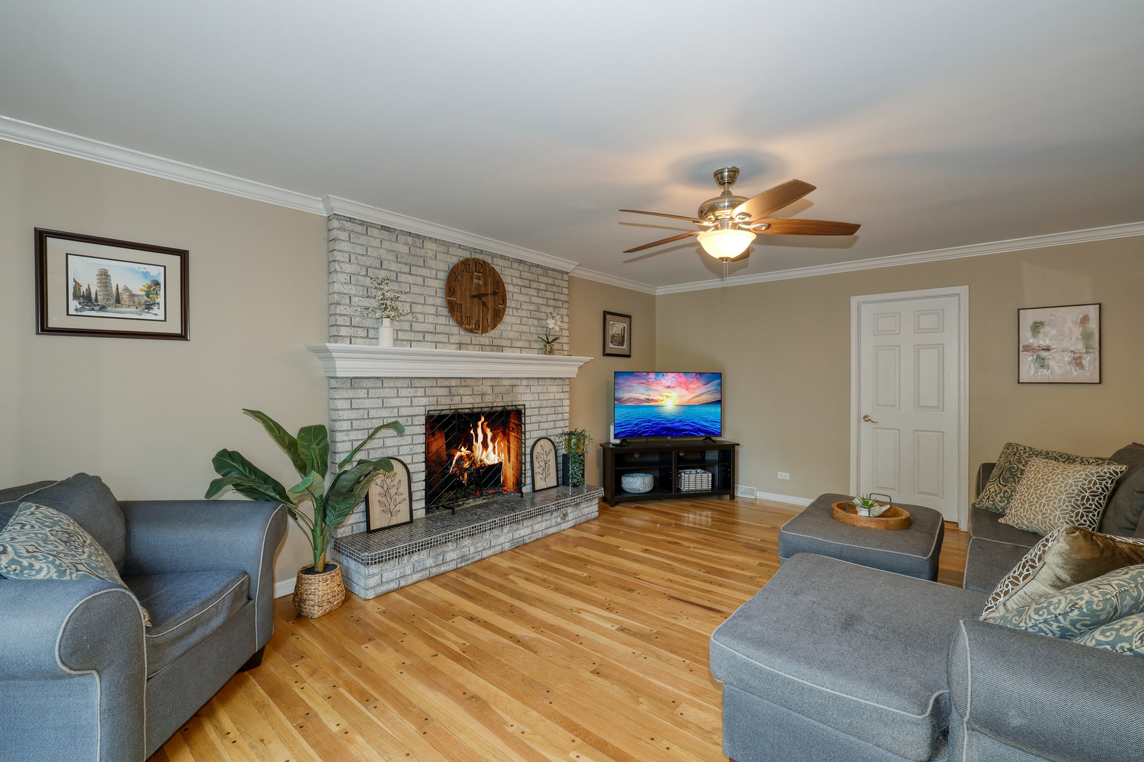 6S503 Bridlespur Drive