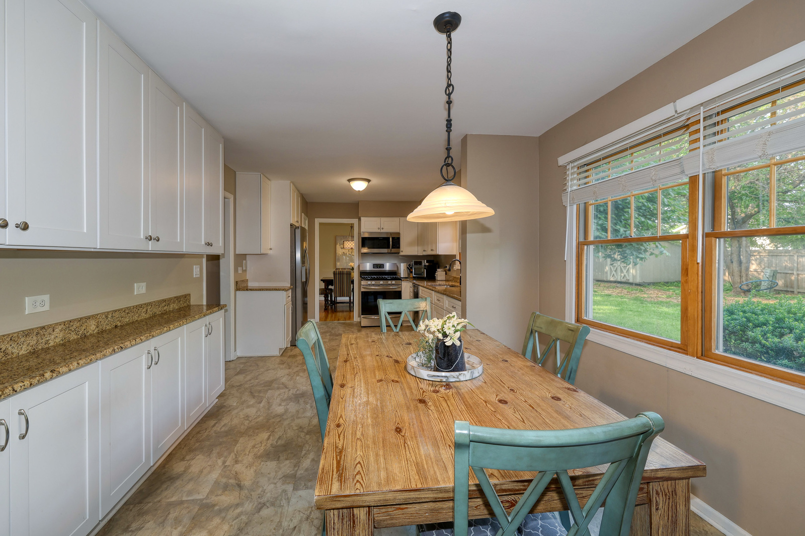 6S503 Bridlespur Drive