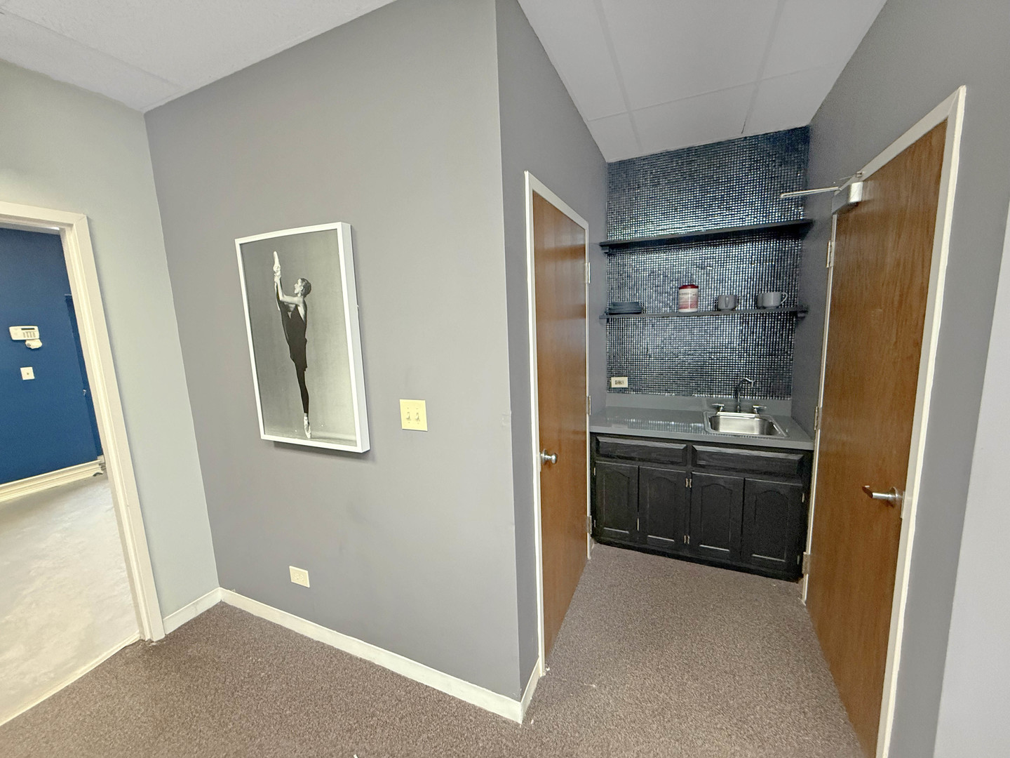 6321 Fairview Avenue Unit: B
