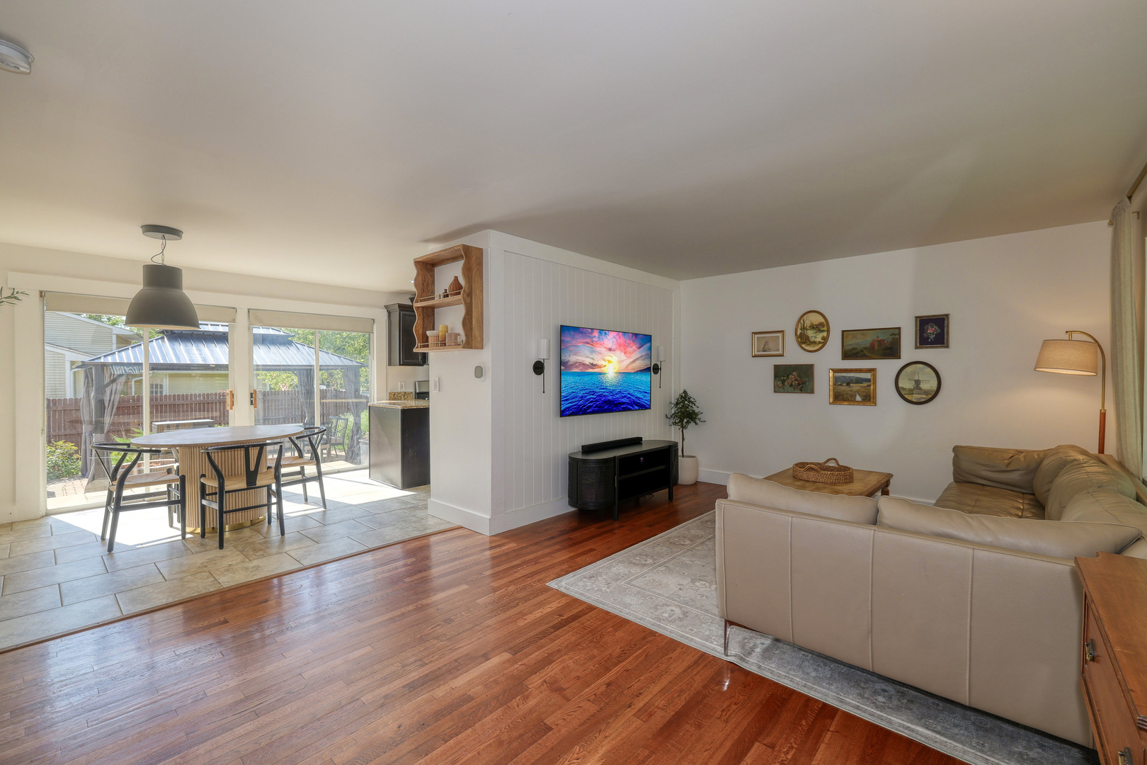 1609 Forrest Boulevard