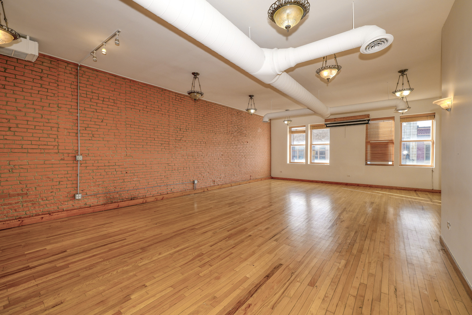 60 S Broadway Avenue Unit: 201