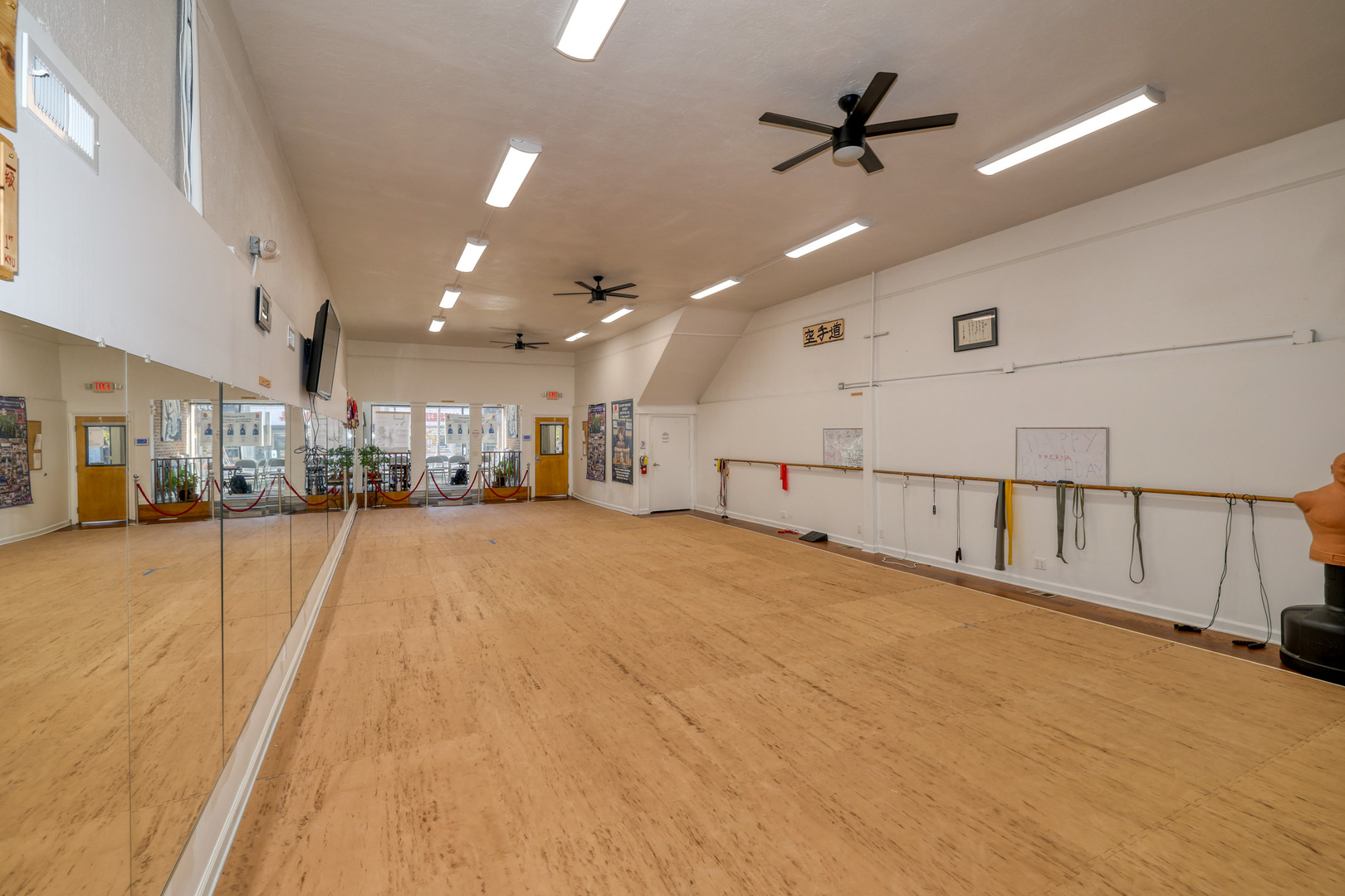 60 S Broadway Avenue