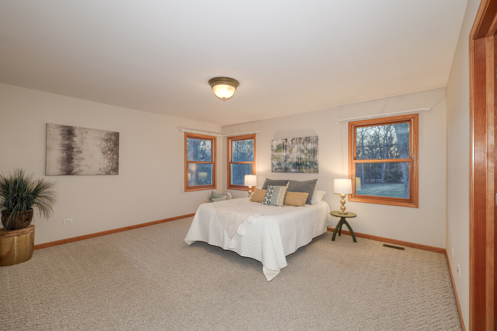 2S724 Oakwood Terrace