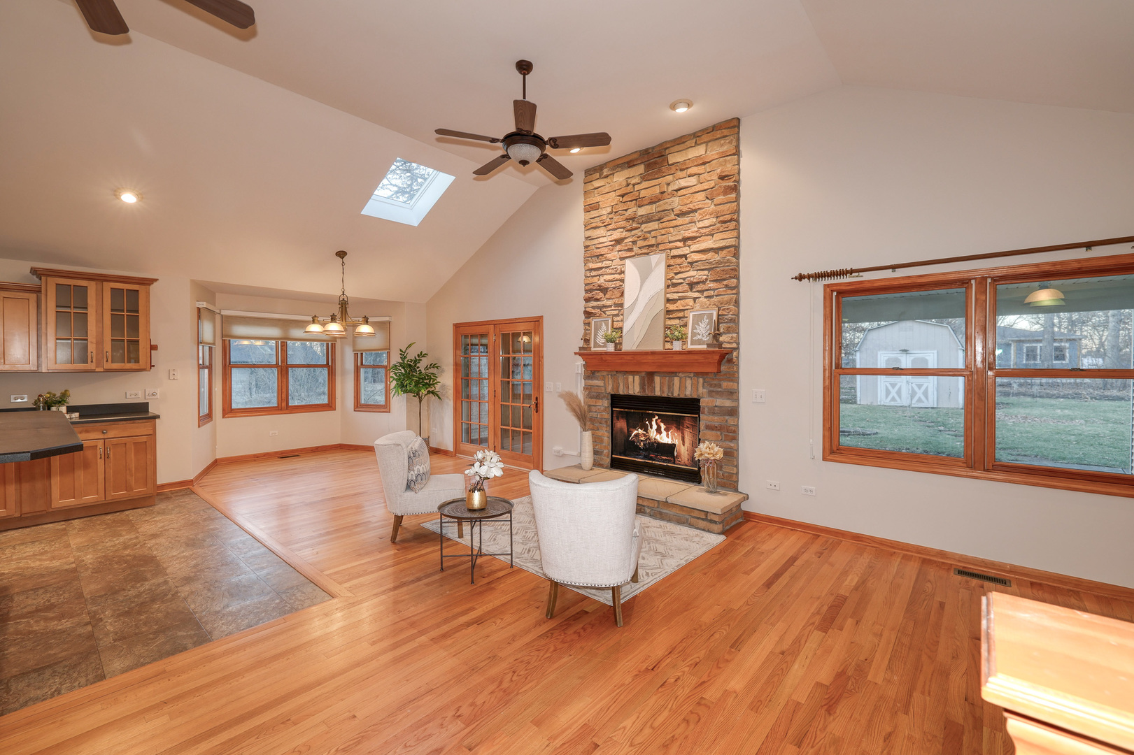 2S724 Oakwood Terrace