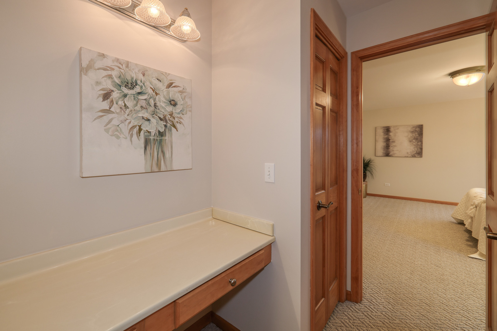 2S724 Oakwood Terrace