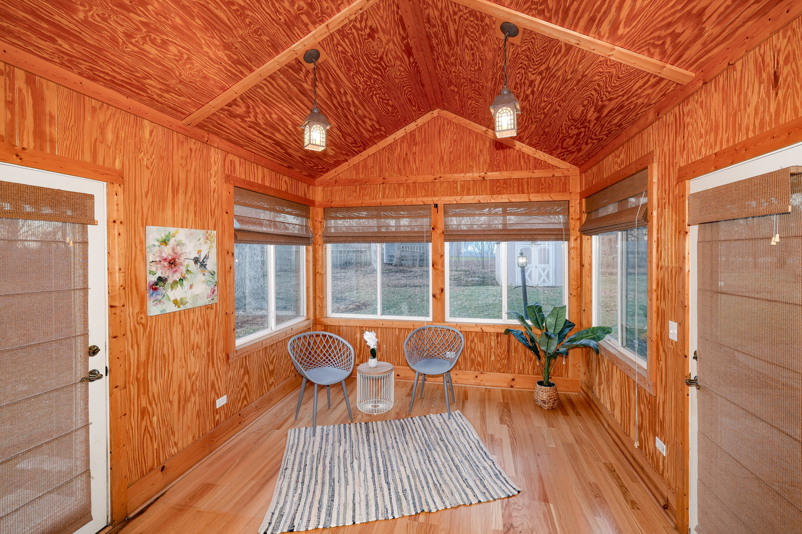 2S724 Oakwood Terrace