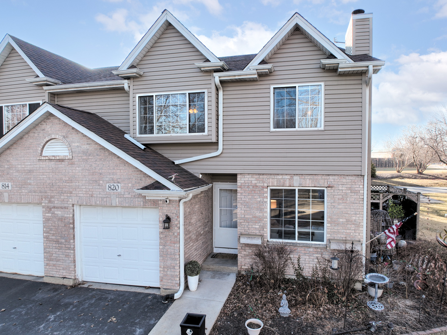 820 N 1st Street Unit: 820