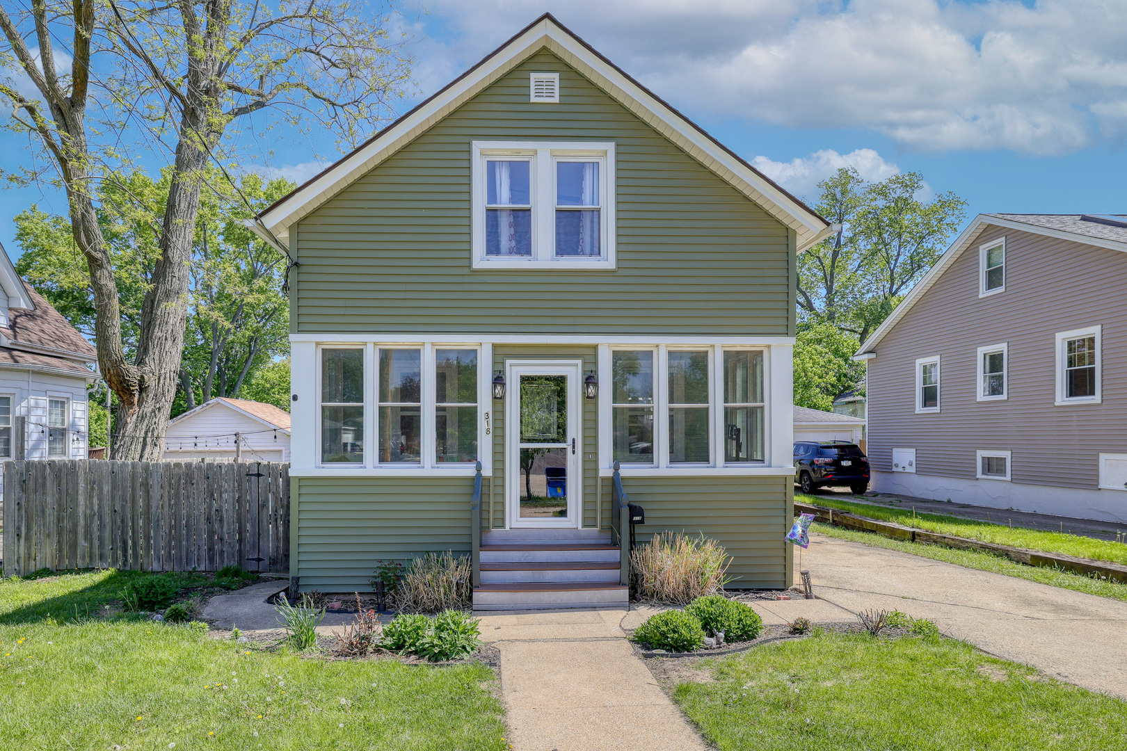 318 S 11th Avenue