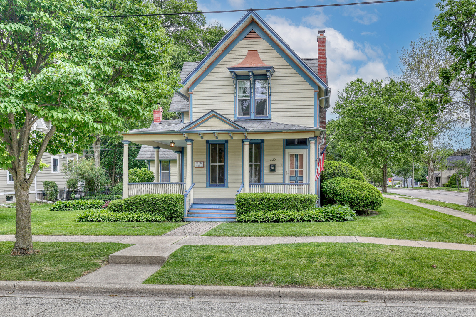 220 N 5th Street