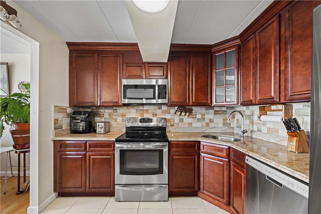 10815 Seaview Avenue 40C