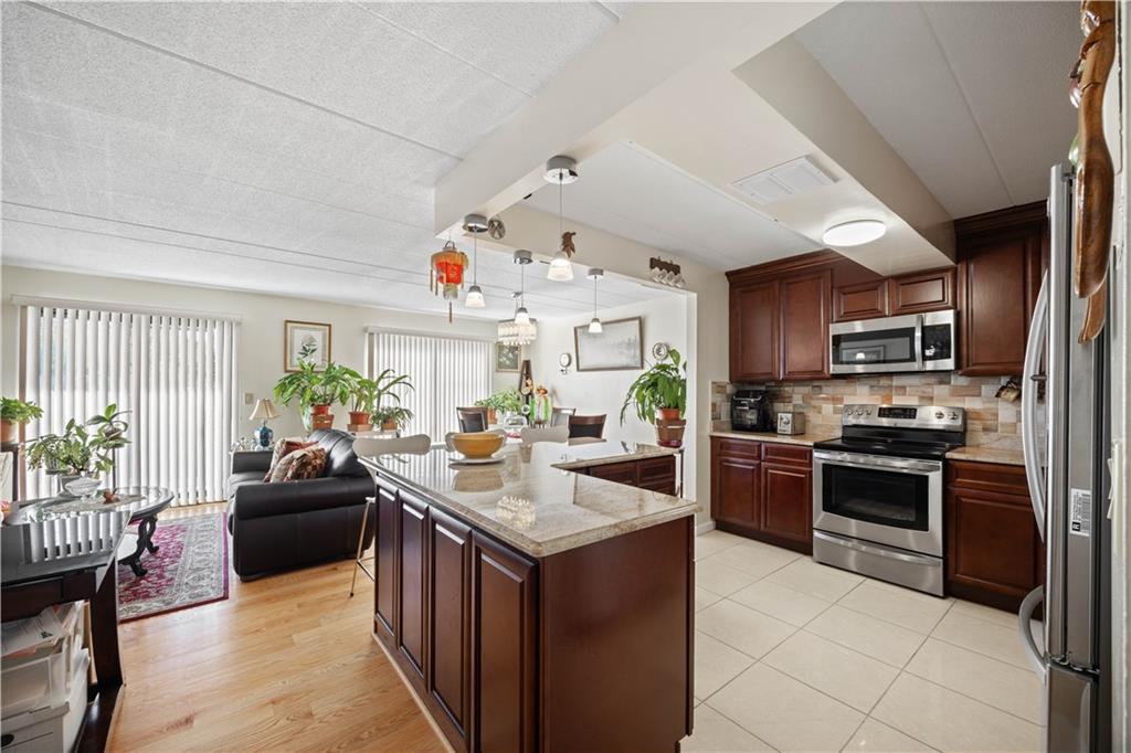 10815 Seaview Avenue 40C