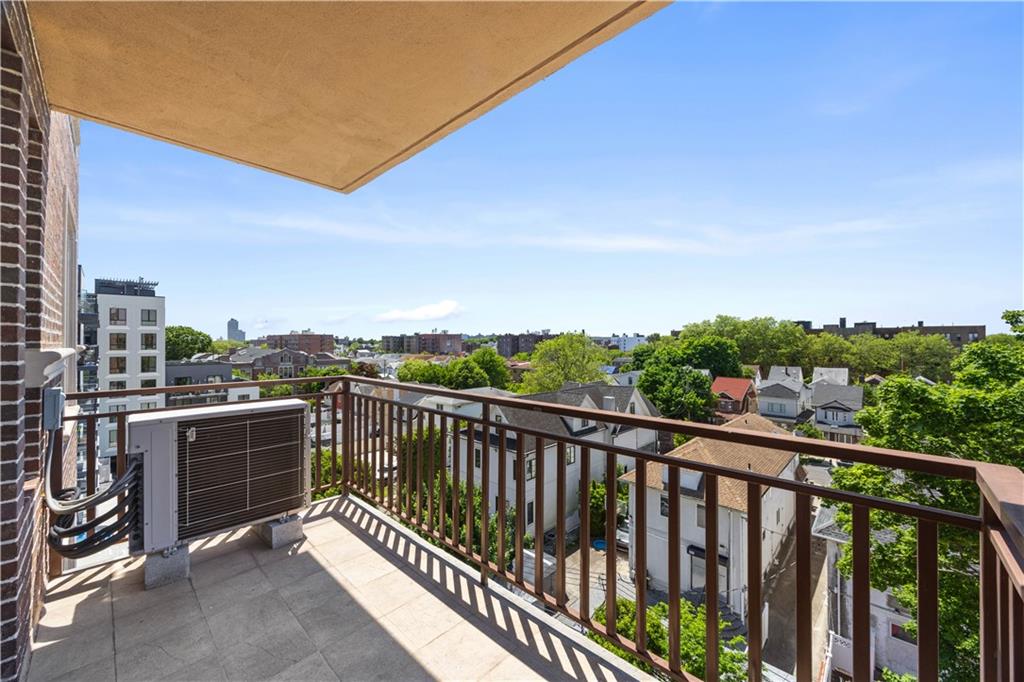 2424 Ocean Avenue 6B