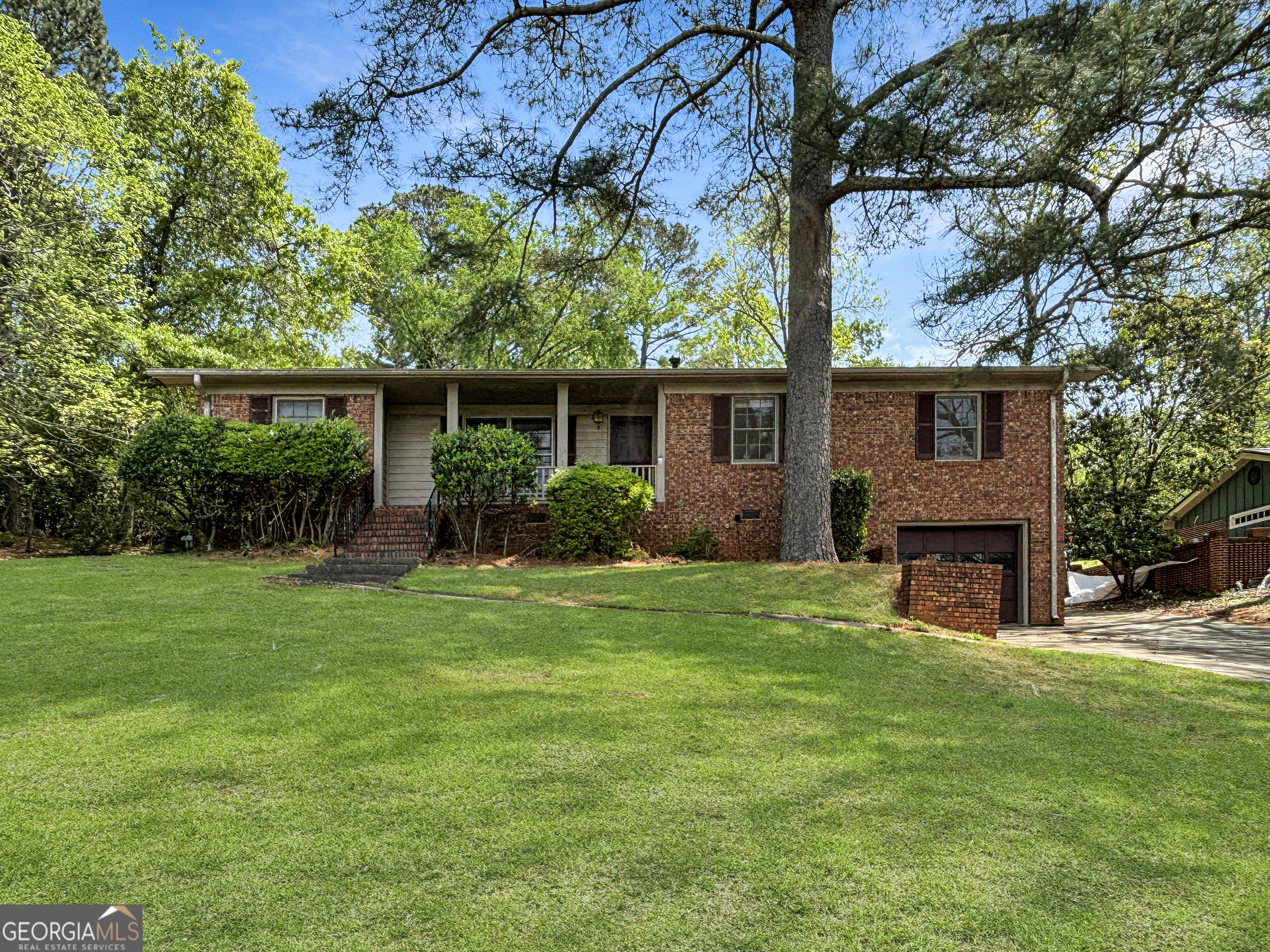 210 Valleybrook Drive