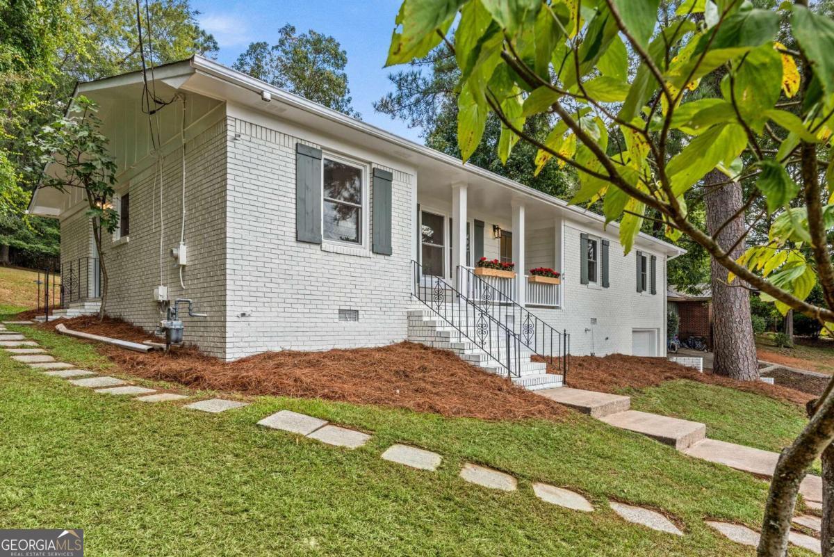 210 Valleybrook Drive