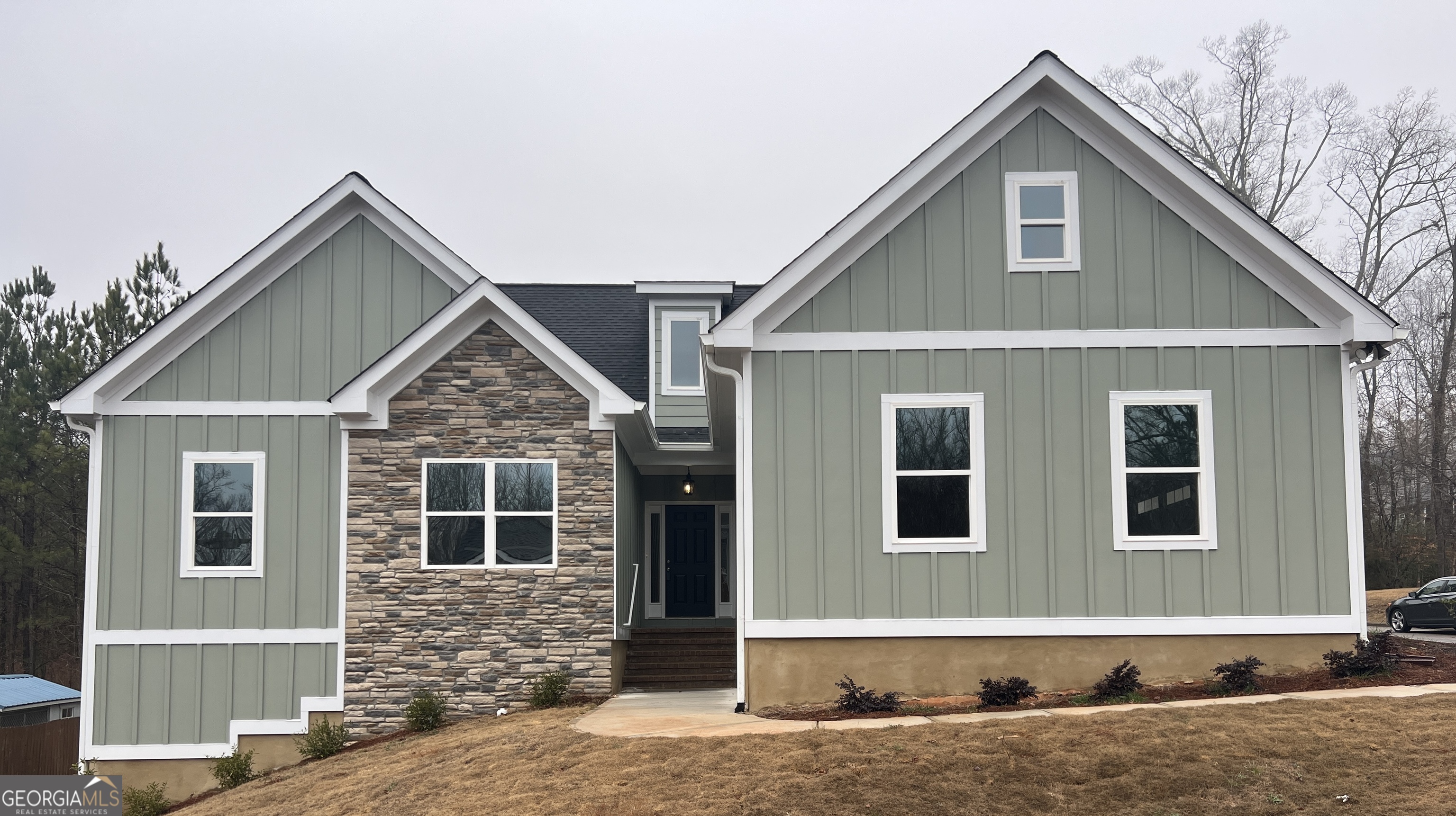 435 Rivergrove Parkway
