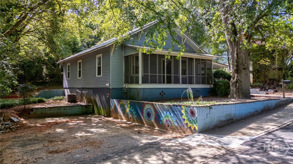 231 S Poplar Street