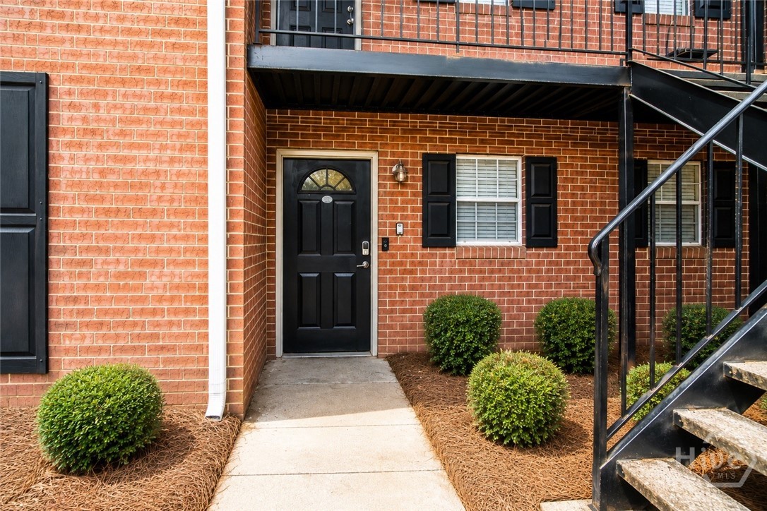 1055 Baxter Street 406