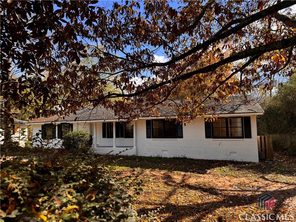 1095 Athens Road
