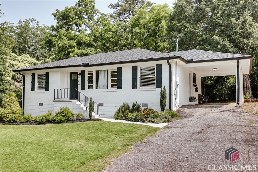 980 Oglethorpe Avenue