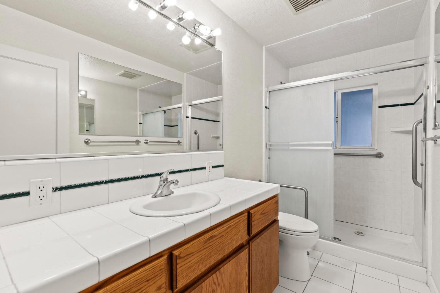 311 E 19th Street
