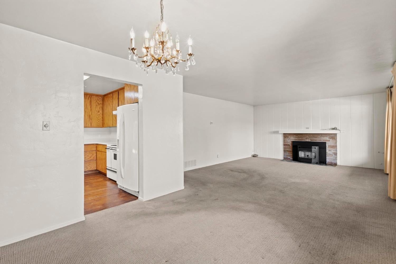 311 E 19th Street