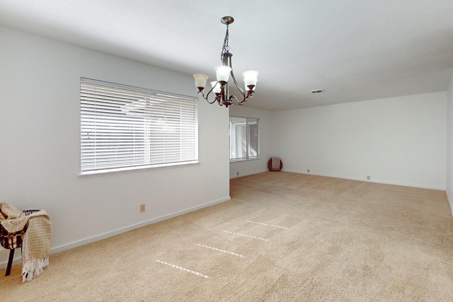1550 Elizabeth Lane