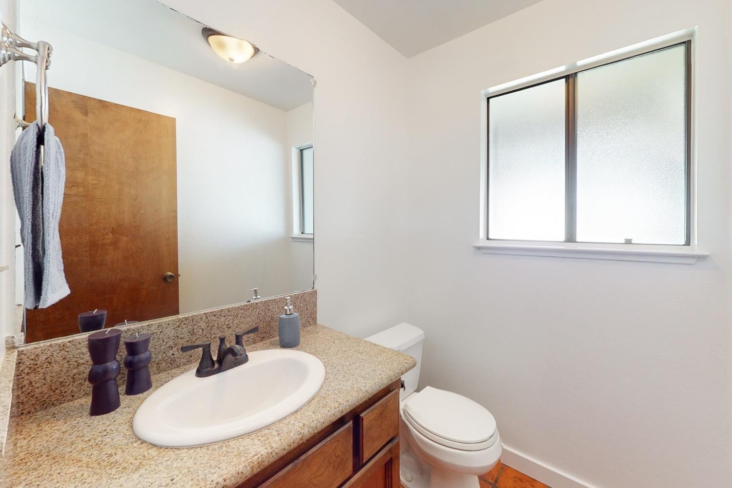 1550 Elizabeth Lane