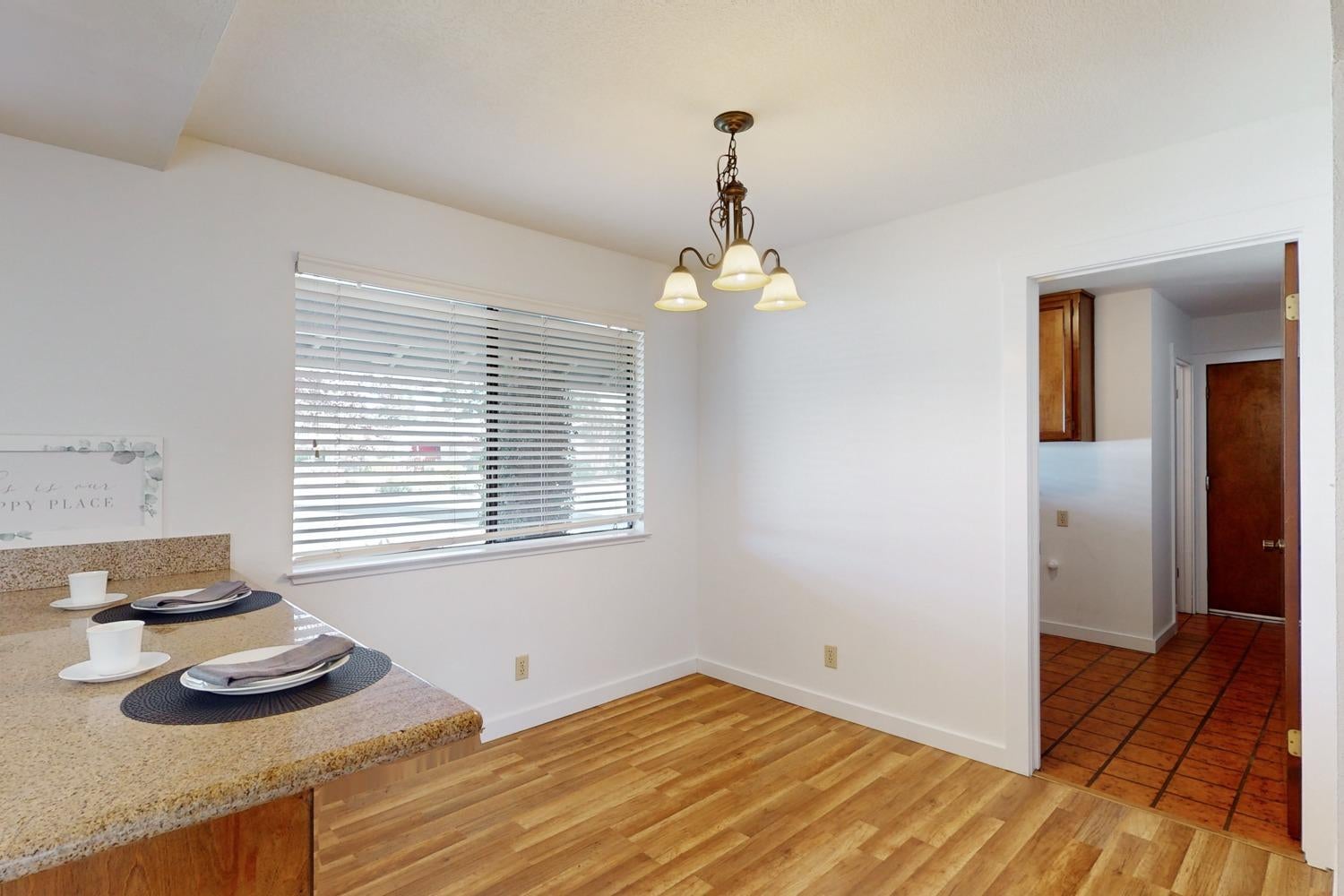 1550 Elizabeth Lane