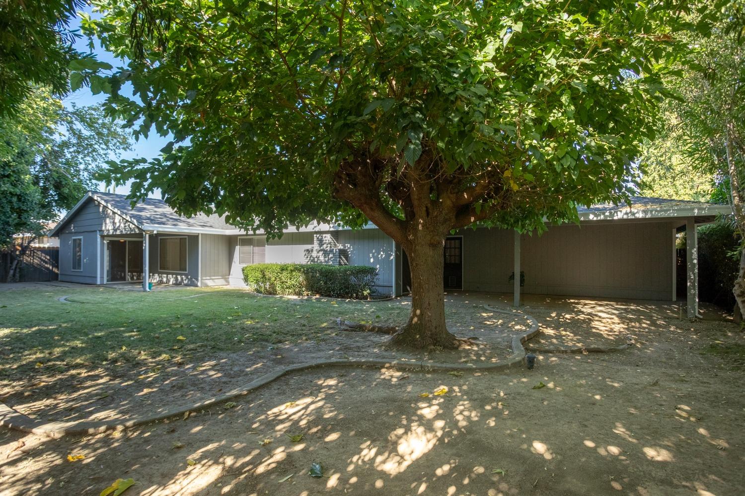 1550 Elizabeth Lane