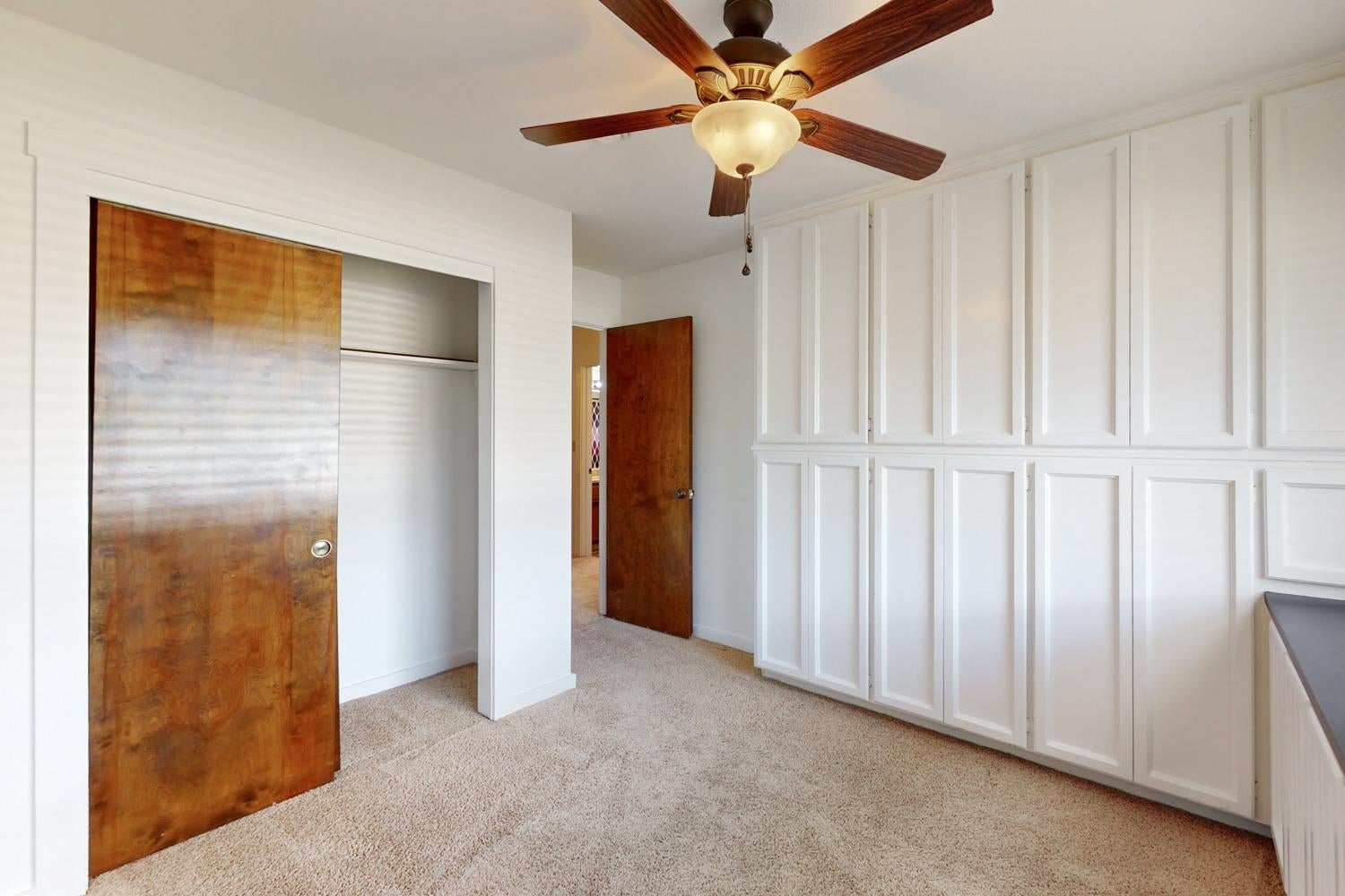 1550 Elizabeth Lane