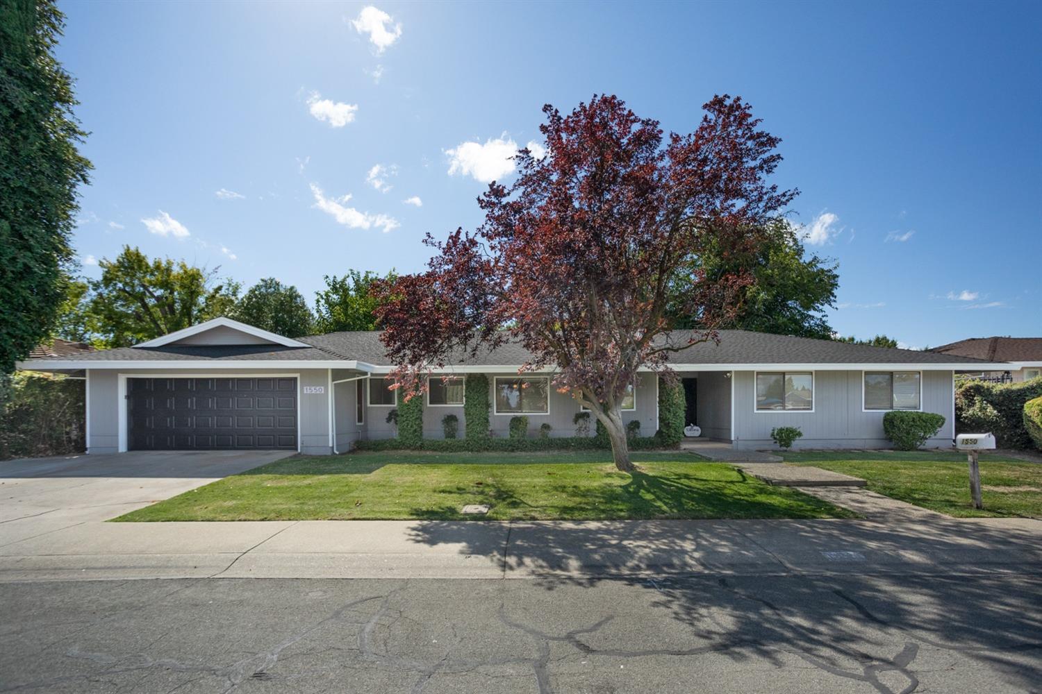 1550 Elizabeth Lane