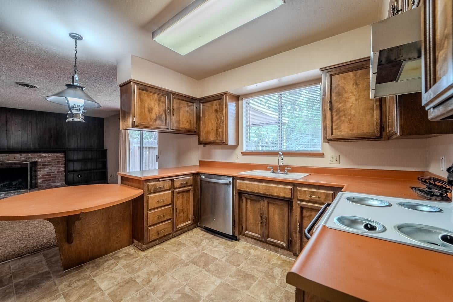 1277 Kimberly Drive