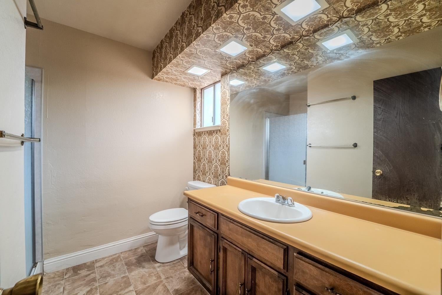 1277 Kimberly Drive