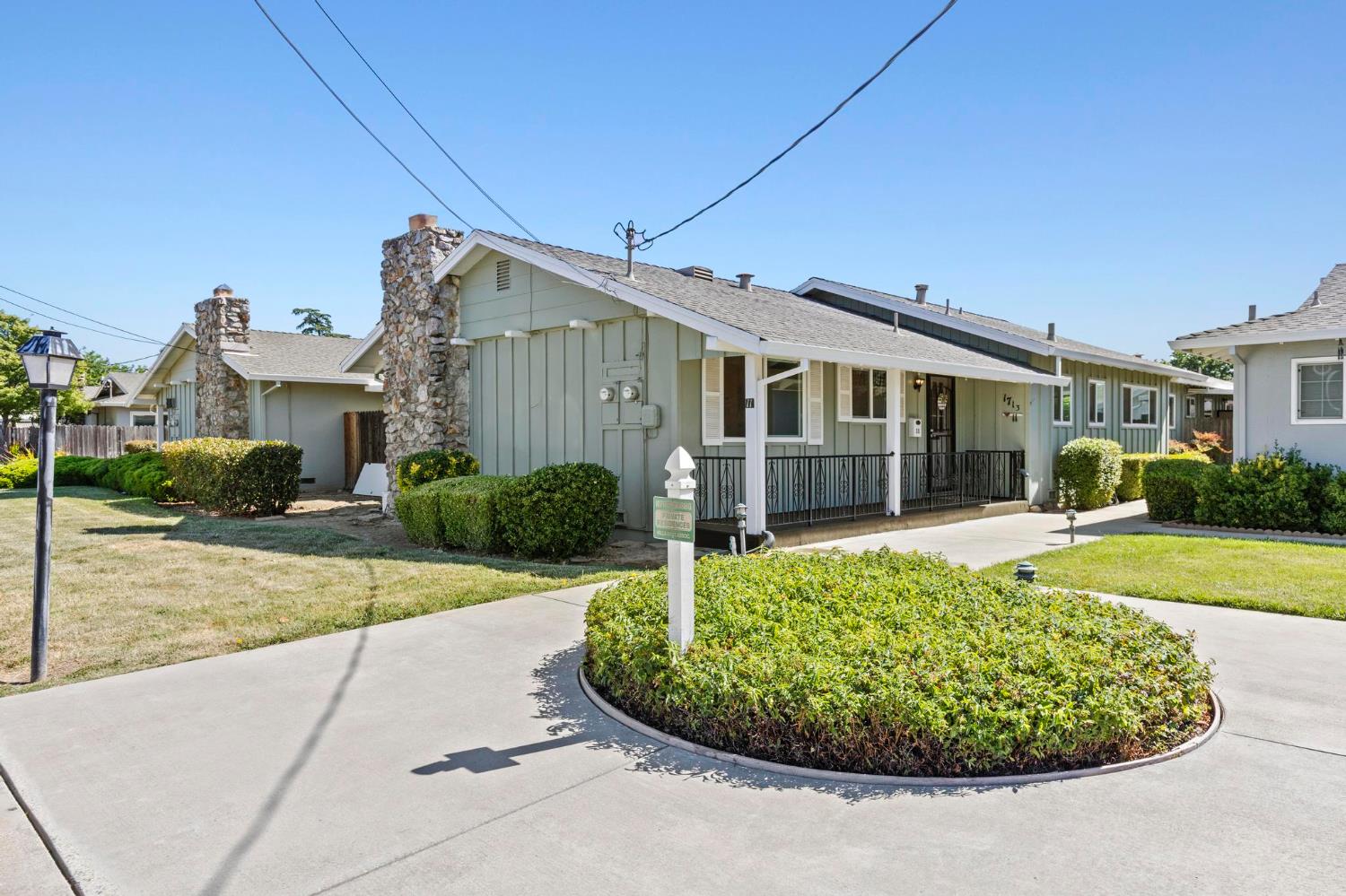 1713 Ramirez Street 11
