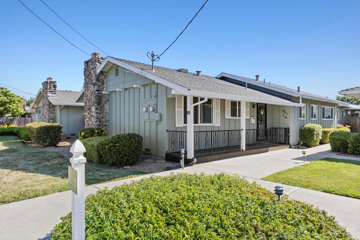 1713 Ramirez Street 11
