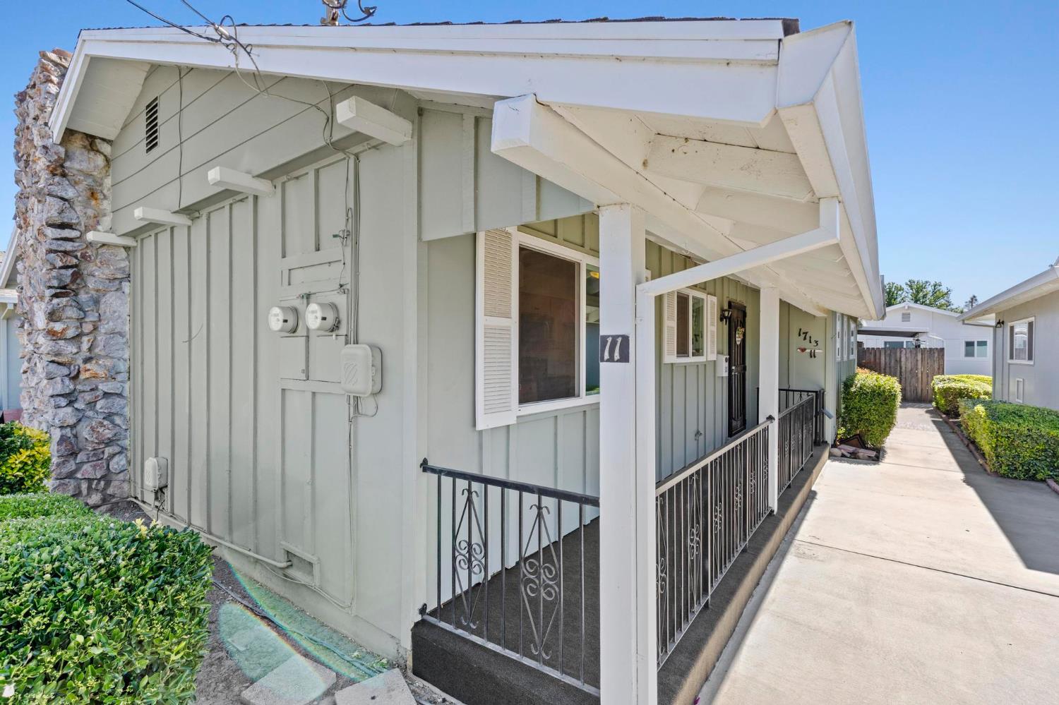 1713 Ramirez Street 11