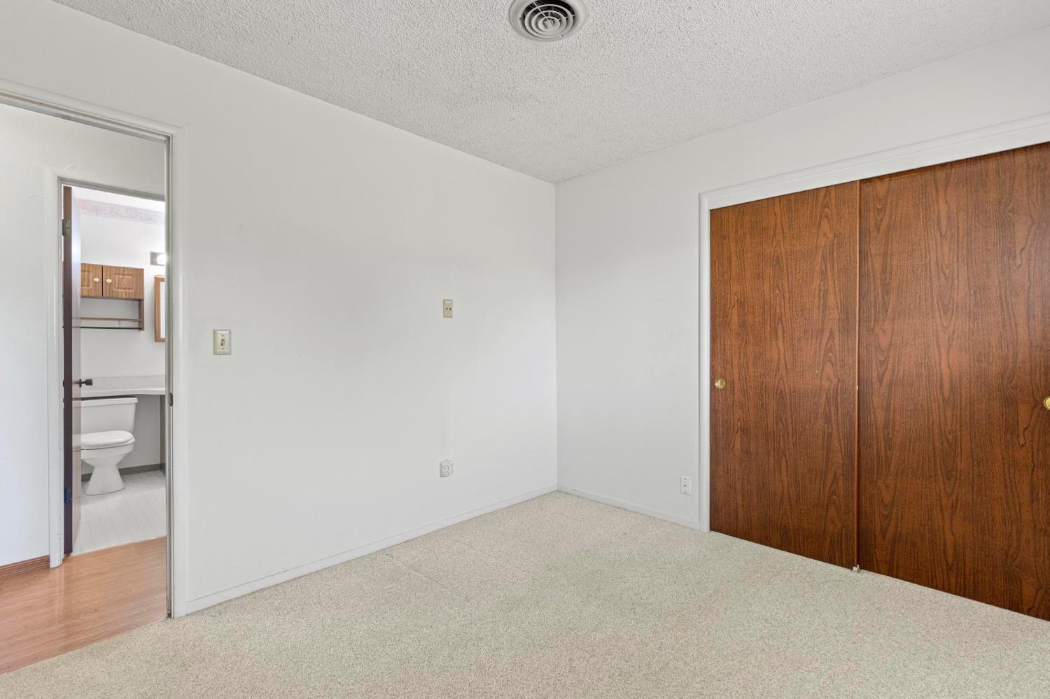 1785 Ash Way