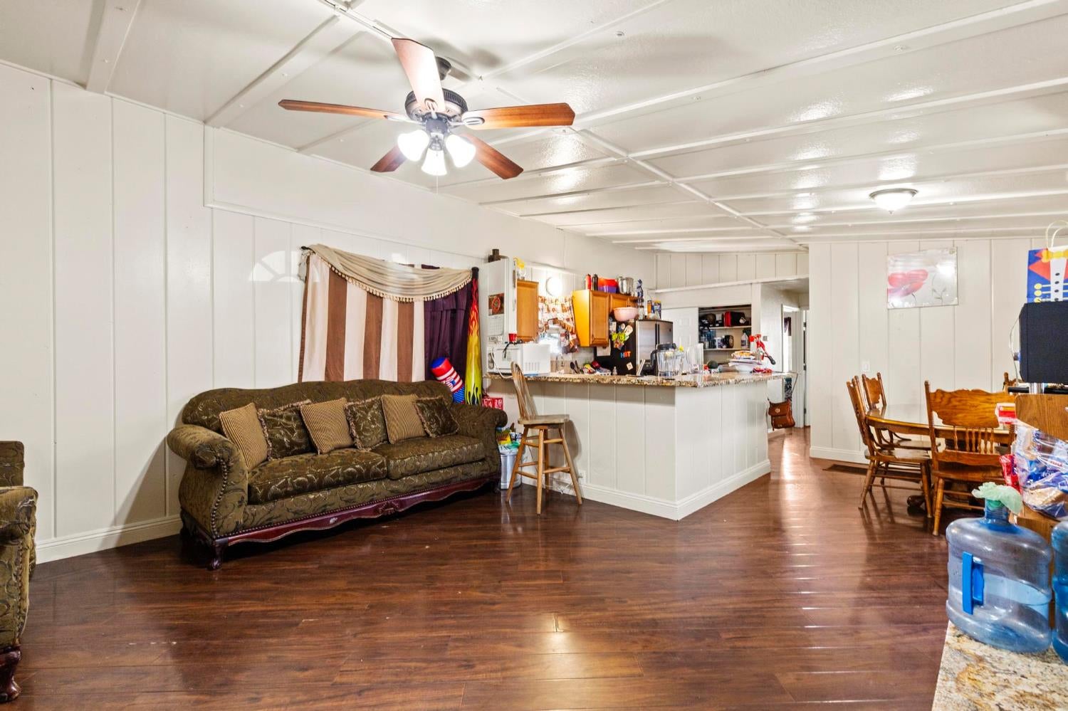 386 N Barrett Road