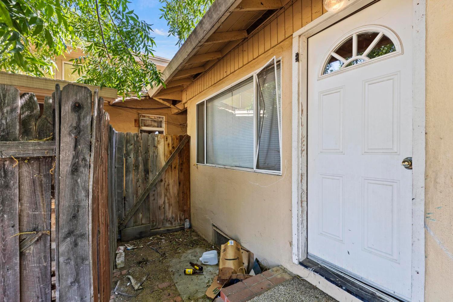 386 N Barrett Road
