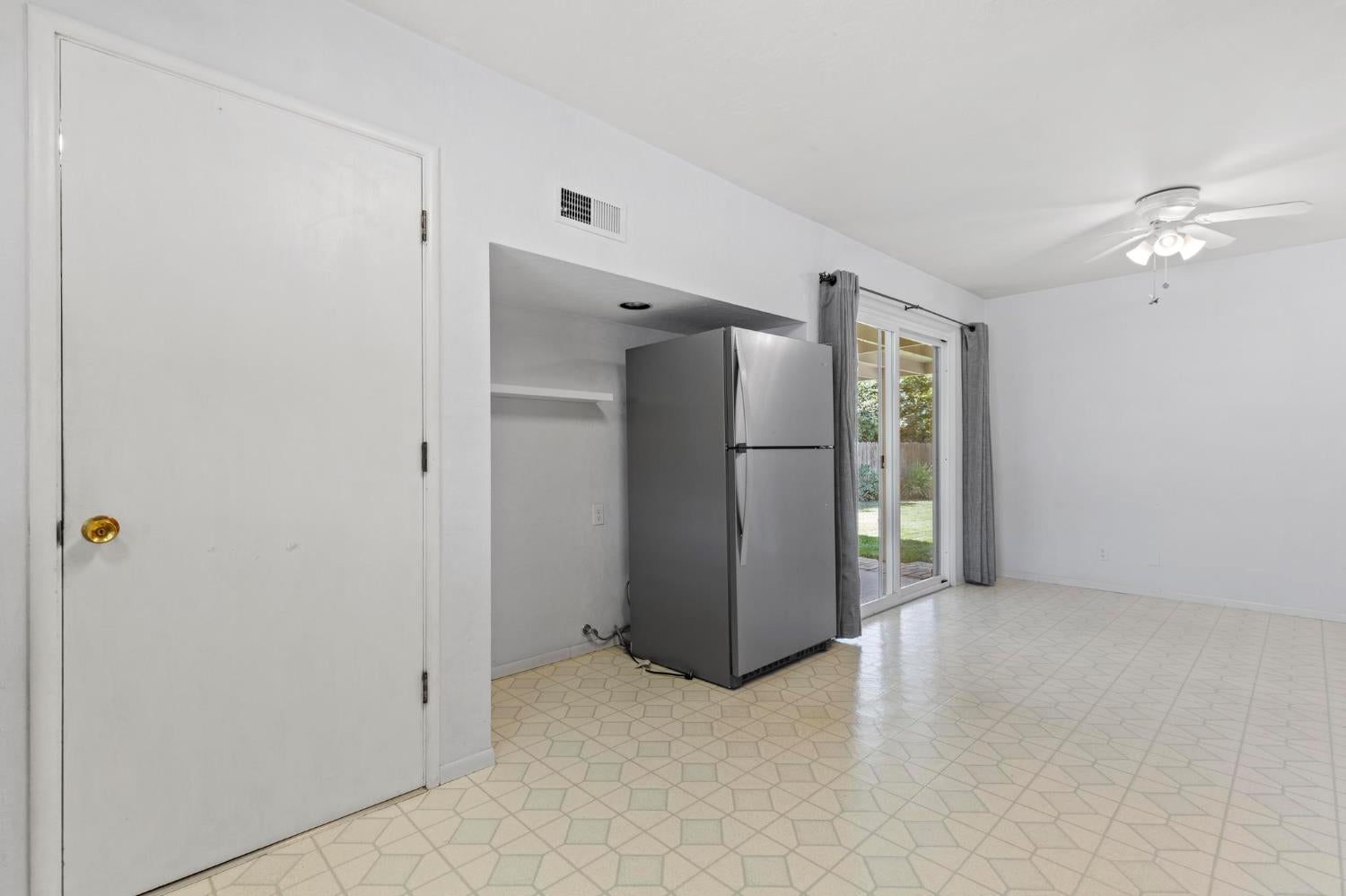 1186 Maple Avenue