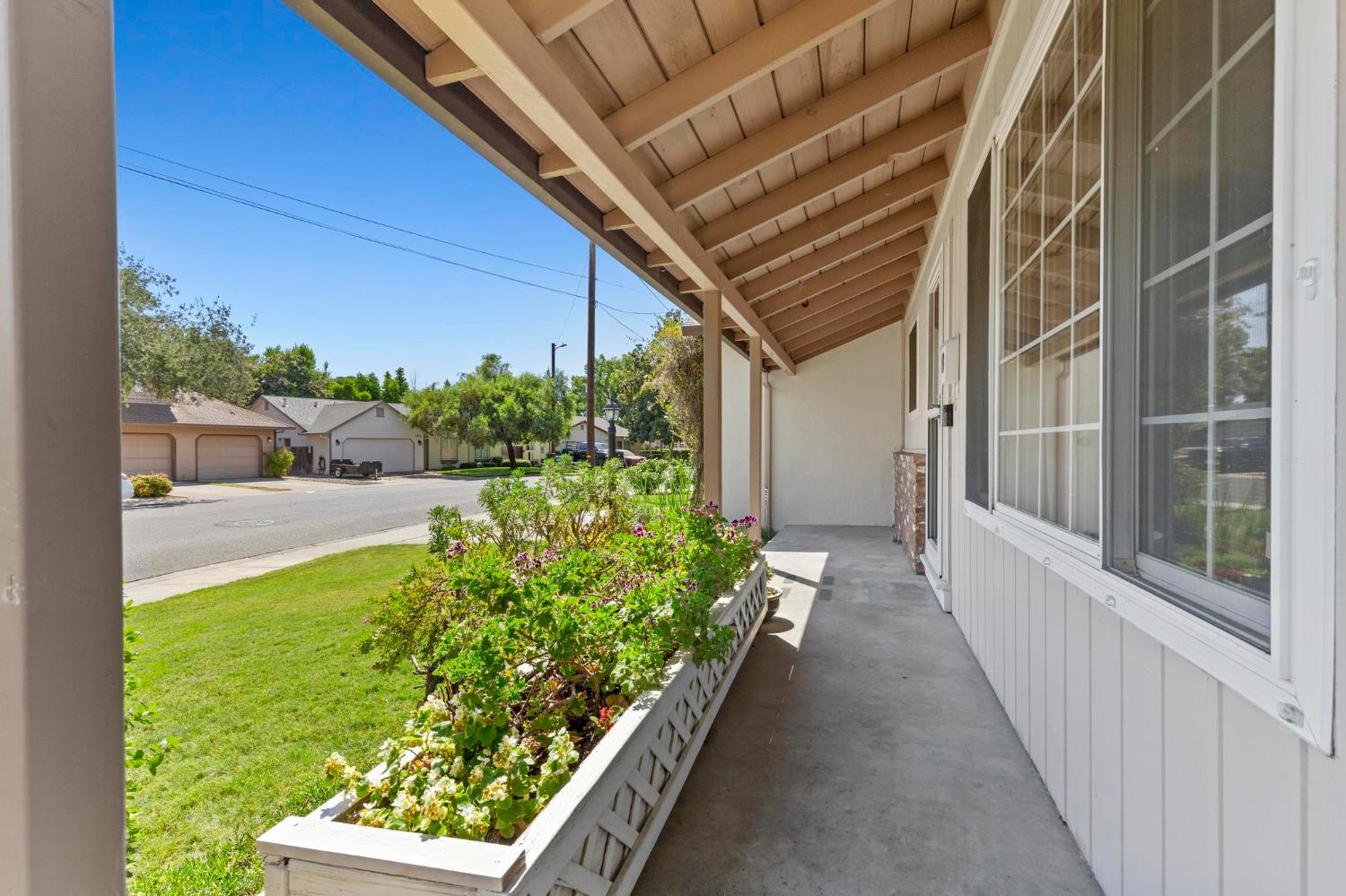 1186 Maple Avenue